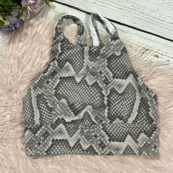 Varley Let's Move Harris Sports Bra in Alabaster Python - Picture 2 of 7